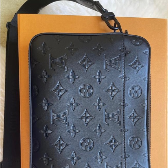 Used a bit but still really healthy, just need some money for college - Picture 3 of 9